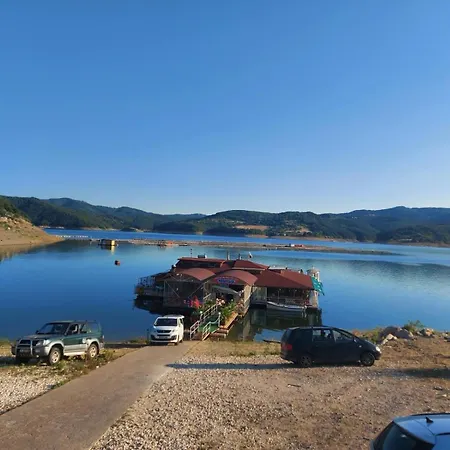 Hotel семеен сандим