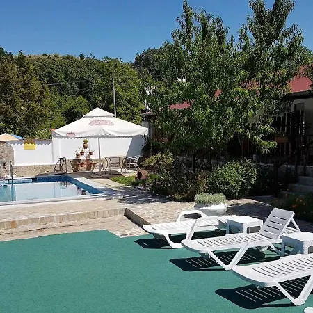 Hotel семеен сандим 2*