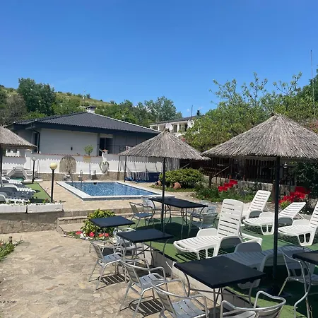 Hotel семеен сандим 2*