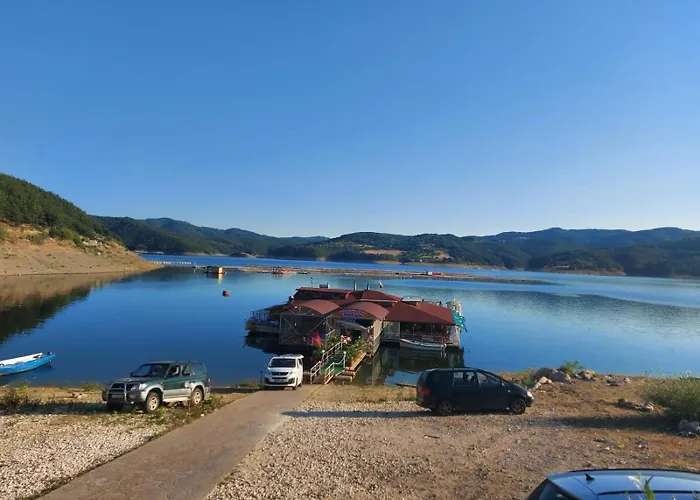 Hotel семеен сандим